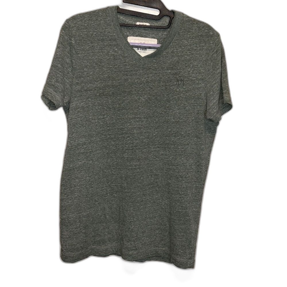Abercrombie & Fitch green Heather v-neck T-shirt